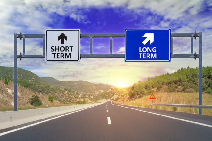 Perbedaan Investasi Jangka Pendek dan Panjang