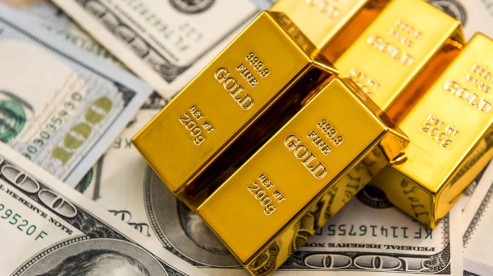 Harga Emas Naik Tipis Seiring Pelemahan Dolar