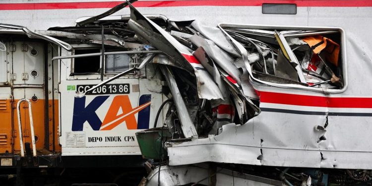 Kisah Korban KRL Maut yang Lompat Jendela dan Gemetar Saat Pulang Naik Ojol