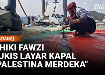 Lukis Layar Kapal Kemanusiaan Flotilla Bawa Pesan Palestina Merdeka oleh Chiki Fawzi