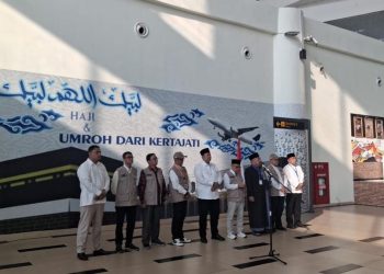Wakil Ketua DPR Lepas 438 Jamaah Haji dari Kabupaten Bandung di Kertajati