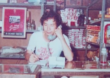 Penjaga Warung Kelontong Petojo Kini Jadi Kaya Punya 23000 Toko