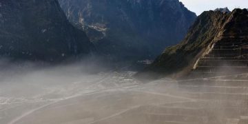Saat Pemimpin Dunia Tertipu oleh Gunung Emas
