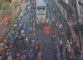 Bus Terhenti di Halte Cawang Cikoko Mengakibatkan Kemacetan Lalu Lintas