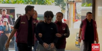 Jejak Pelarian Bendahara Gembong Narkoba Fredy Pratama oleh Frans Antoni