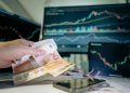 Pembantu Nekat Kuras Tabungan untuk Beli Saham dan Ini Nasibnya