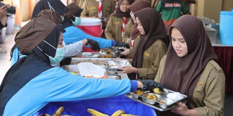 Kantin Sekolah Akan Terlibat dalam Program MBG