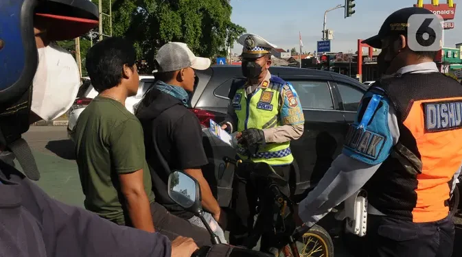 Korlantas Jelaskan Denda Rp 250 Ribu untuk Pemotor Menggunakan Ban Gundul