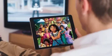 Saingi YouTube, Disney+ Pertimbangkan Peluncuran Paket Streaming Gratis