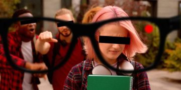 Viral di TikTok, Remaja Lecehkan Siswi Sekolah dengan Kacamata Pintar