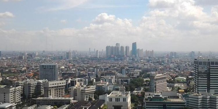 Prakiraan Cuaca Jakarta Senin dari BMKG Ada Wilayah Berawan Tebal