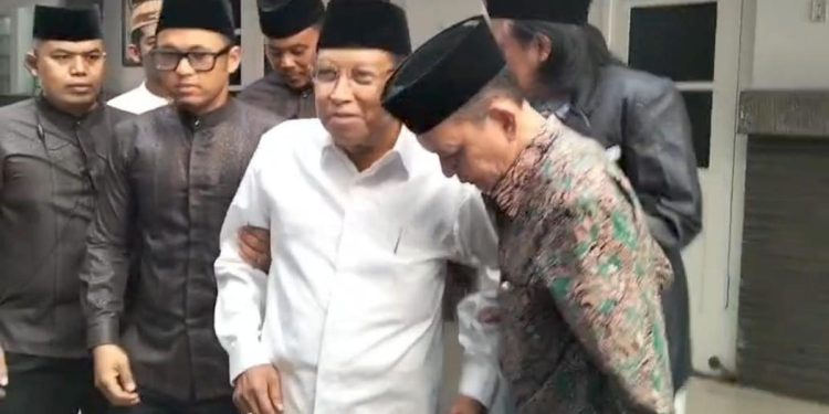 Kiai Said Aqil dan Gus Kikin Salat Hajat Jelang Pemilihan Ketum PBNU, Apa Maknanya?