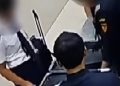 Pilot Malaysia Ditangkap Karena Narkoba dengan Botol Urine Kamuflase