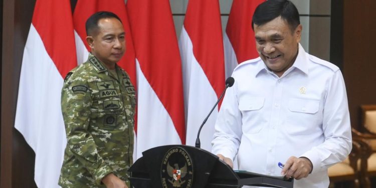 Menko Polkam Berkomentar tentang Fenomena Mal Pasang Pagar Tinggi