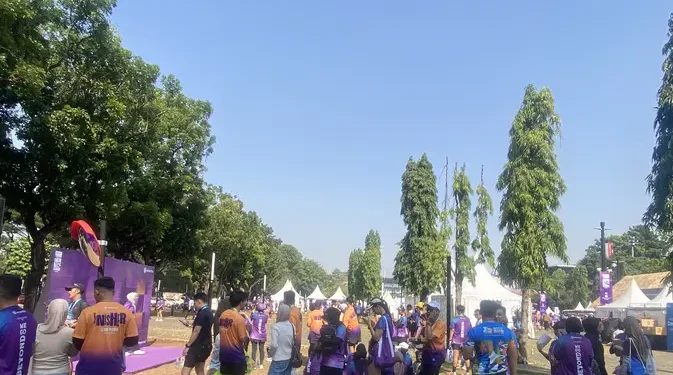 Peserta Lari Terganggu Abu Vulkanik Debu Masuk Sepatu dan Kaca Mata