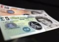 Fenomena Baru di Inggris, Bank Ramai Tukar Aset Berisiko Menjadi Uang Tunai