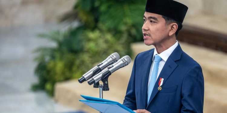 Gibran Kunjungi Batang untuk Tinjau Penanganan Korban Keracunan