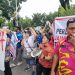 Akses Ditutup Ormas, Karyawan Club de Arjuna Menggelar Demo di Balai Kota