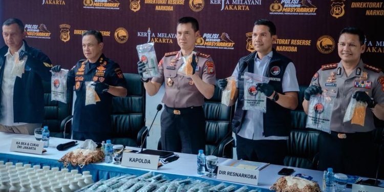 Dua Pabrik Tramadol di Sukoharjo Digerebek, Enam Belas Orang Ditangkap